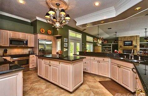 5th image of 3022 Hargett Ln