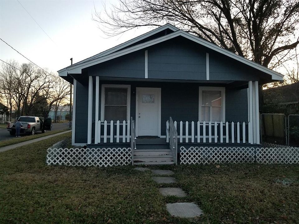 1st image of 201 W James Ave