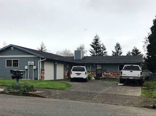 780-790 NE Village Squire Ave, Gresham, OR 97030