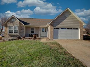 13 Doubletree Ct, Saint Charles, MO 63303