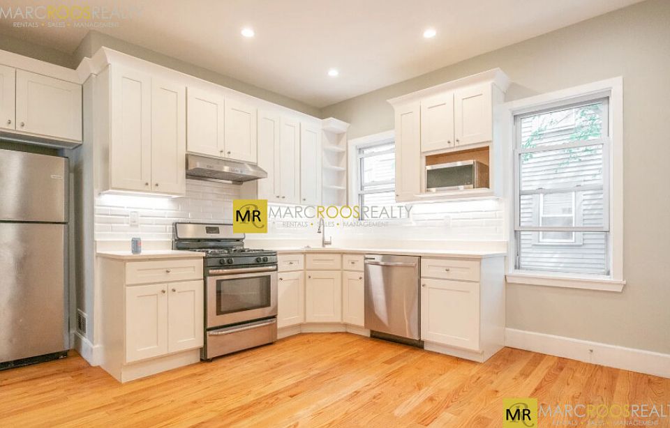 1st image of 164 Hyde Park Ave APT 2