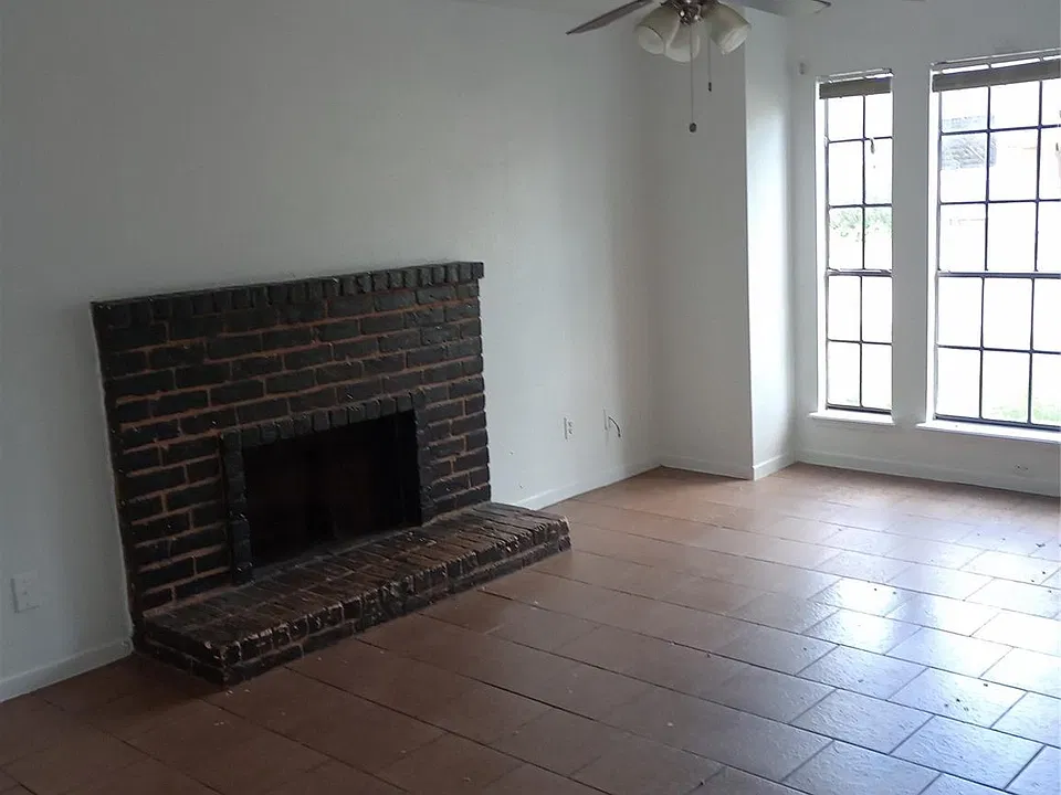 10115 Emerald Park Dr