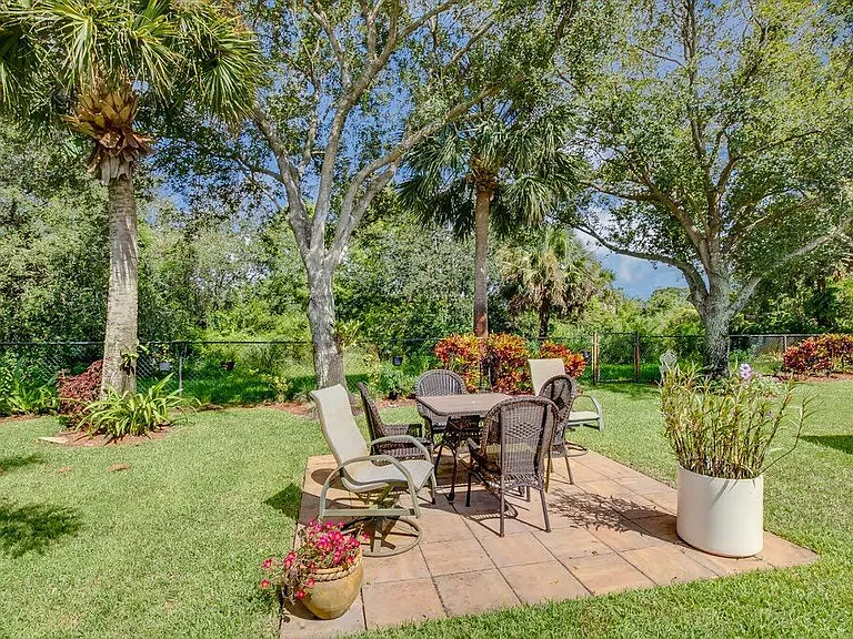 3690 Old Lighthouse Cir — Photo 25