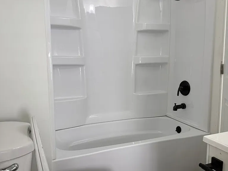 1038 Heath Street — Photo 11