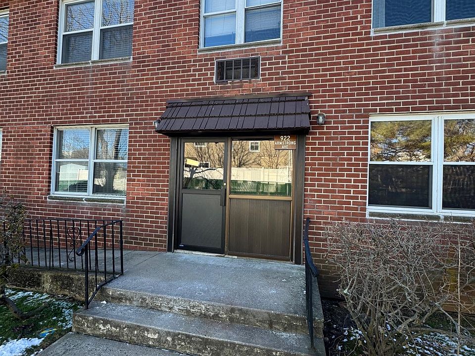 1st image of 922 Armstrong Ave APT 1