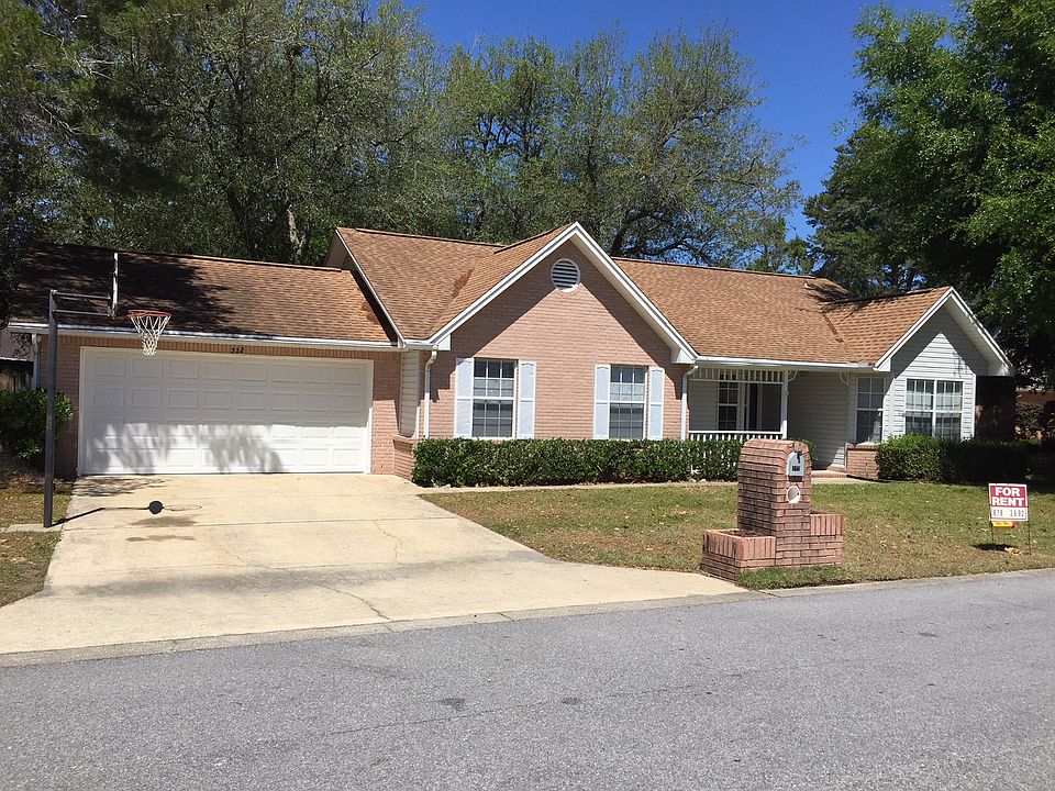 1st image of 322 Parkwood Pl