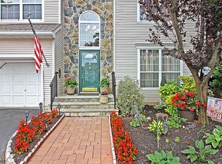 4 Whitehead Rd, Bridgewater, NJ 08807