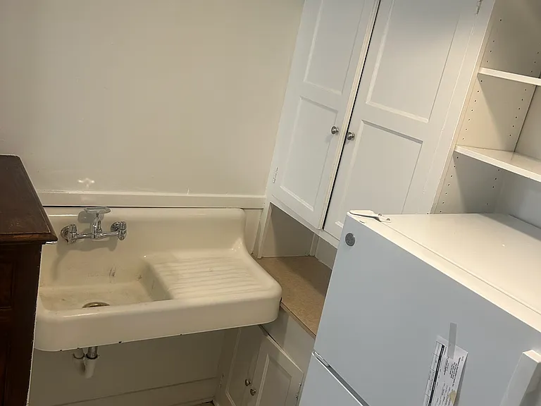 3715 Grand Ave S #B1 — Photo 7