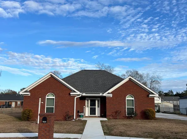 206 Marbella Ct, Saraland, AL 36571