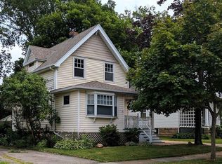 1607 Elmwood Ave, Lakewood, OH