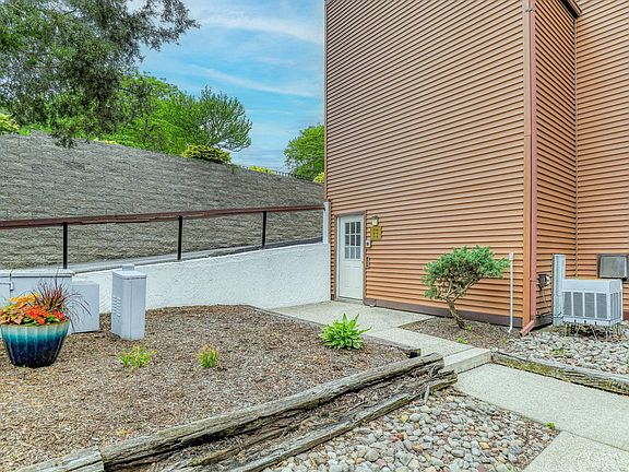 3rd image of 350 N Water St APT 2-5
