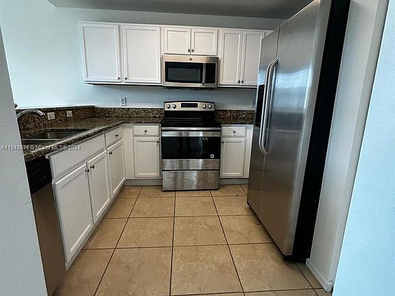 4th image of 11603 NW 89th St APT 203