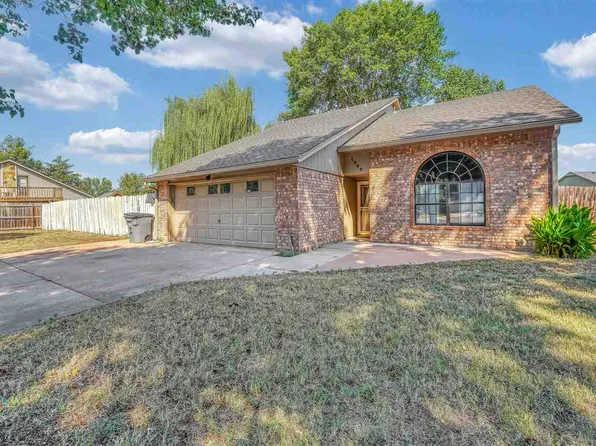 1004 NE Bob White Rd, Lawton, OK 73507