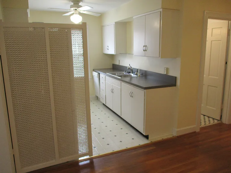 2721 Brownsboro Rd #2 — Photo 10