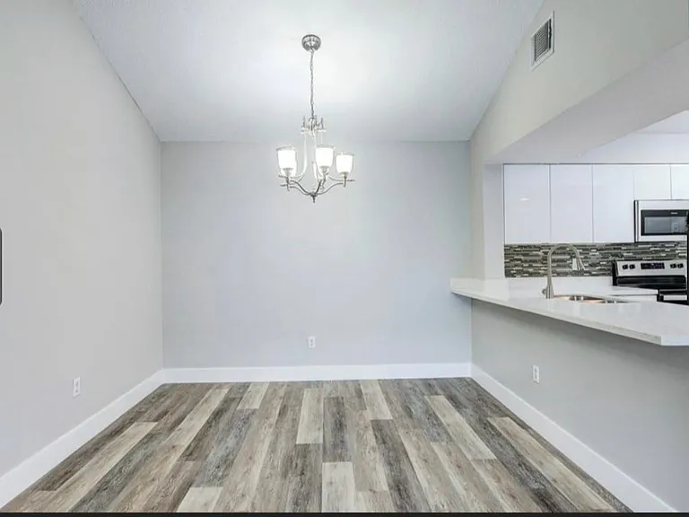 18840 NW 57th Ave #306 — Photo 2