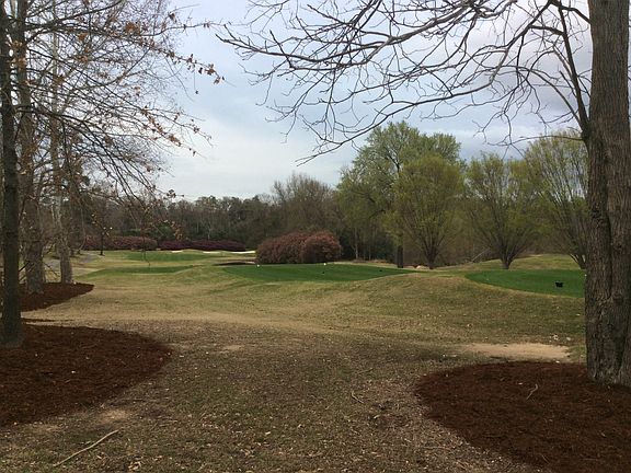 3rd image of 134 Landing Dr