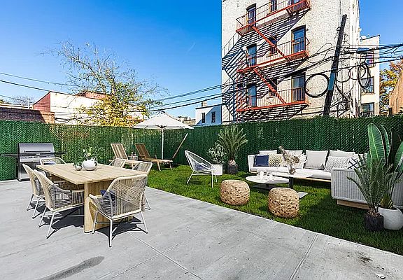 3rd image of 1699 Nostrand Ave #3R
