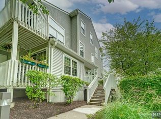 7 Fox Run Dr #70, Englewood, NJ 07631