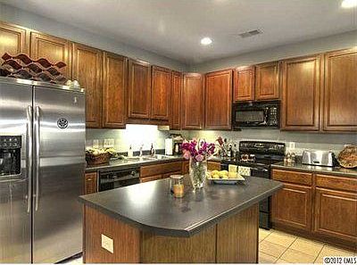 4th image of 12121 Frogs Leap Ct