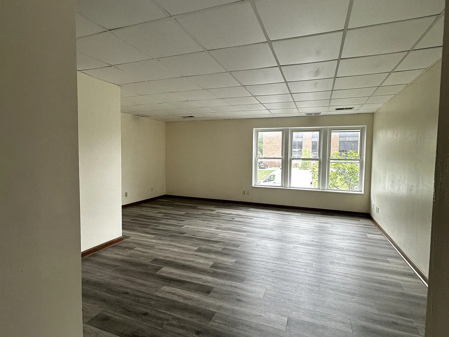 525 E Pine St — Photo 3