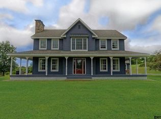 99 Moonlawn Rd, Troy, NY 12180