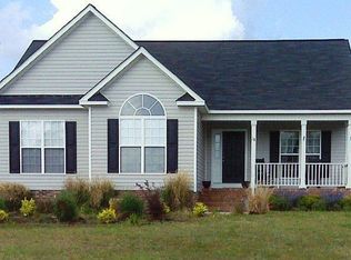 18 Amberhill Ct, Camden, SC 29020