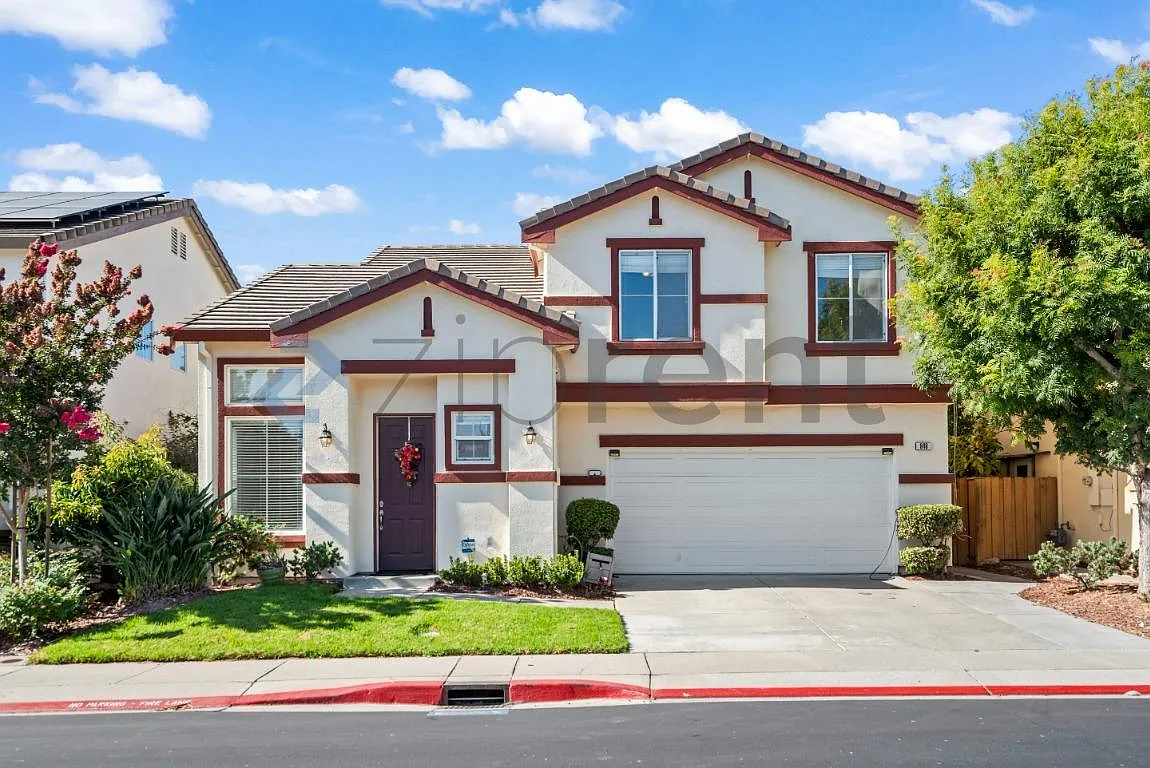 4 bed, 2.5 bath, 1904 sqft, $5,550 — Photo 1