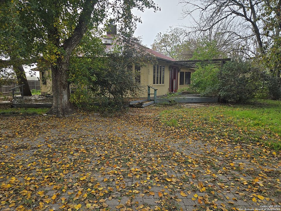 1st image of 757 CALDWELL ST