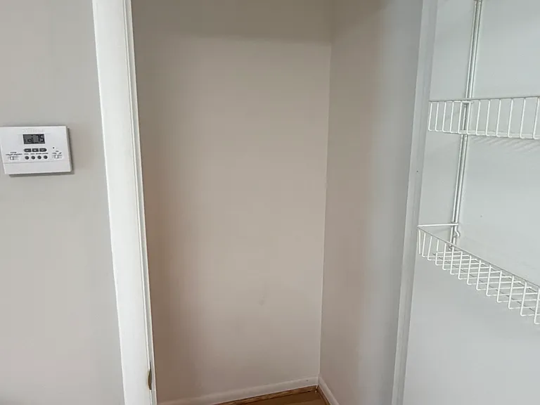 7912 Stable Way — Photo 12