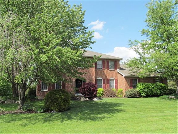 2nd image of 4670 Hillview Dr
