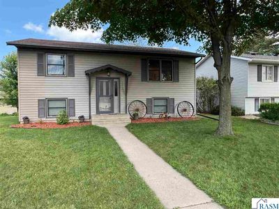 1511 S Valley St, New Ulm, MN, 56073