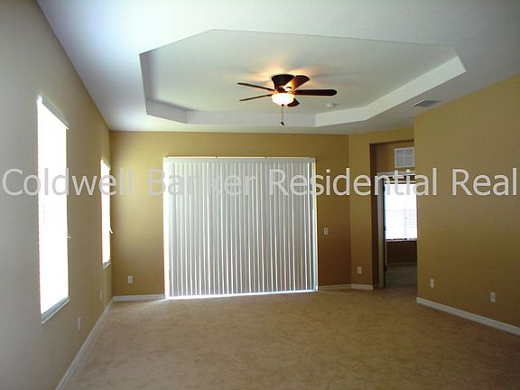 Lg. family rm opens to kitchen