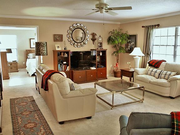 5th image of 844 Wildwood Cir