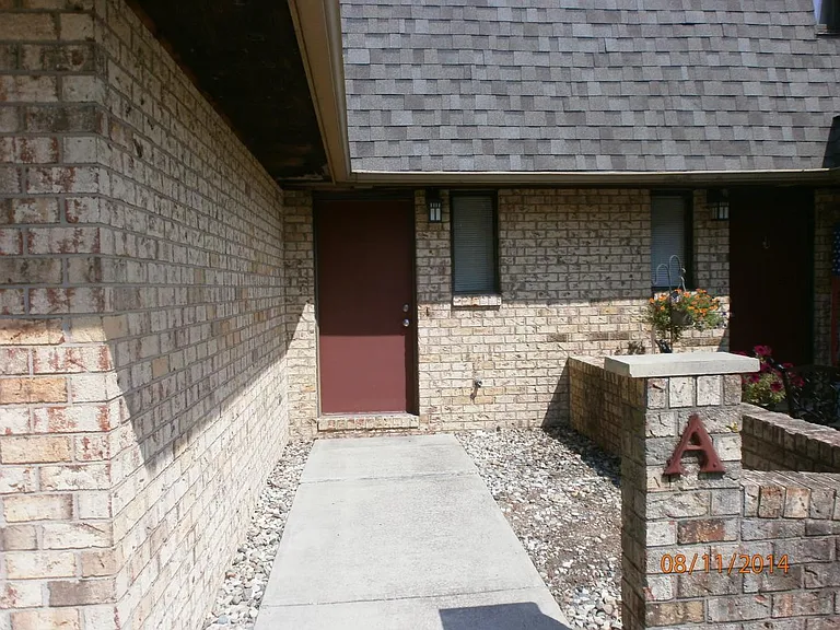 1702 Maynard Dr — Photo 1