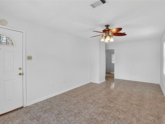 4th image of 5012 Stephen Girard Ave