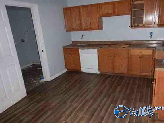 5th image of 224 Dunn Dr