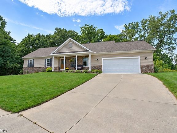 2nd image of 2316 Green Ridge Dr