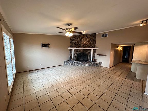2nd image of 3014 N Montgomery St