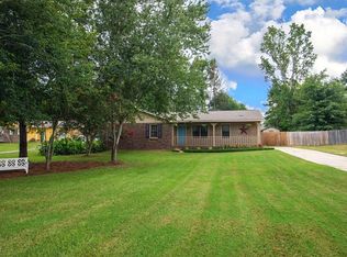 22 Sommerset Dr, Phenix City, AL 36869