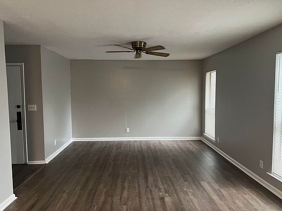 2nd image of 513 Shady Grove Dr