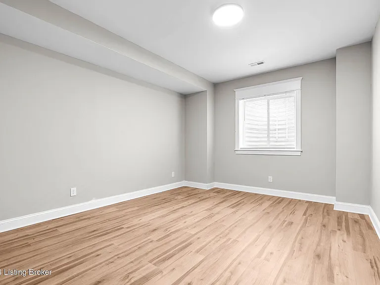 6204 Moonseed St — Photo 47