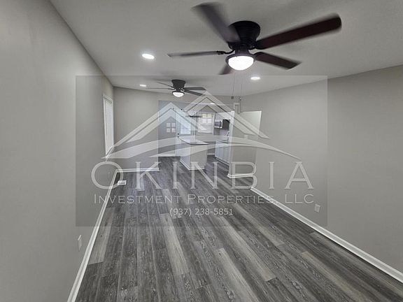 2nd image of 4420 Catalina Ave