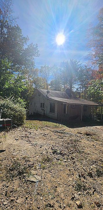 2nd image of 375 Meshoppen Creek Rd