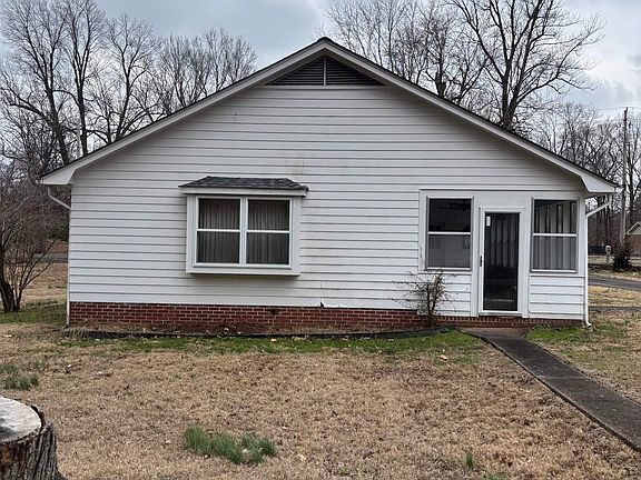 2nd image of 631 Berger Rd