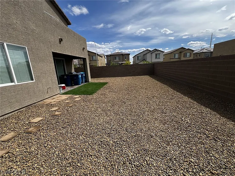 2825 Overlook Brook St — Photo 35