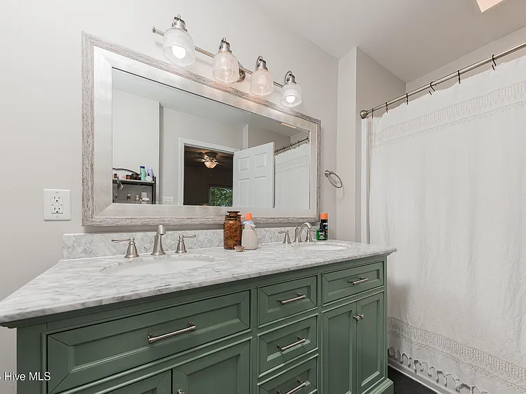 670 Queens Creek Rd — Photo 22