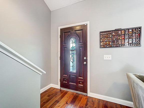4th image of 6097 Nasby Dr