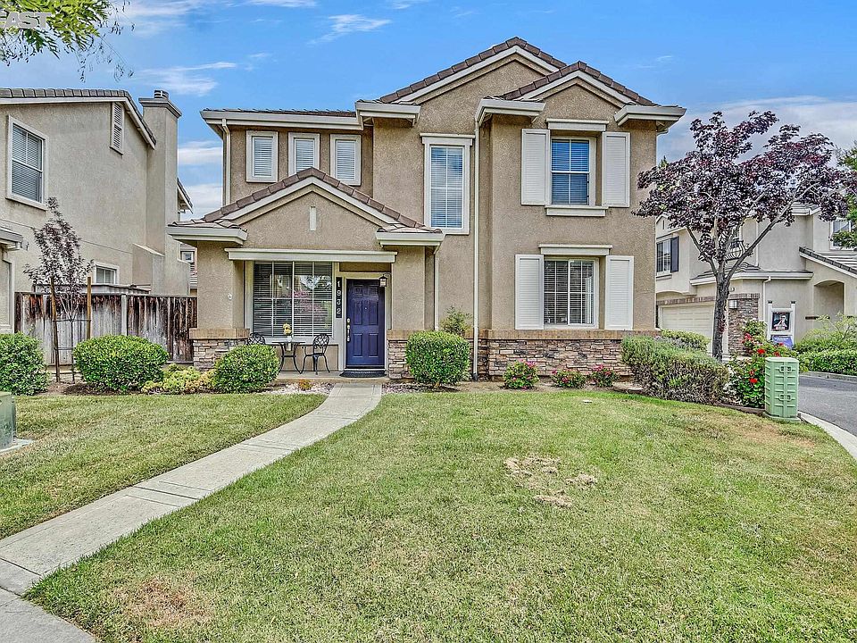 1st image of 1932 Wayne Cir