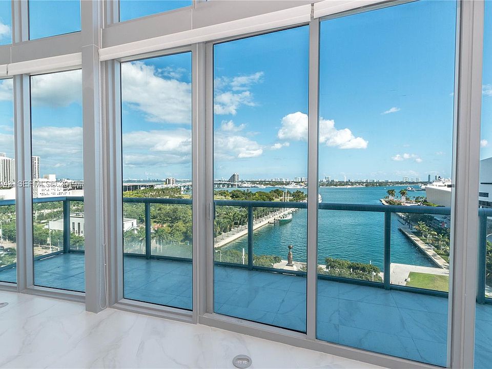 2nd image of 888 Biscayne Blvd Penthouse 6