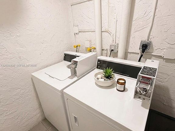 5th image of 2745 W Okeechobee Rd APT 63